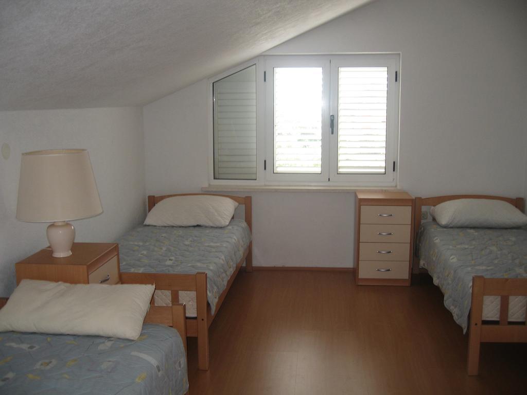 Apartments Cenan Korcula Town Room photo